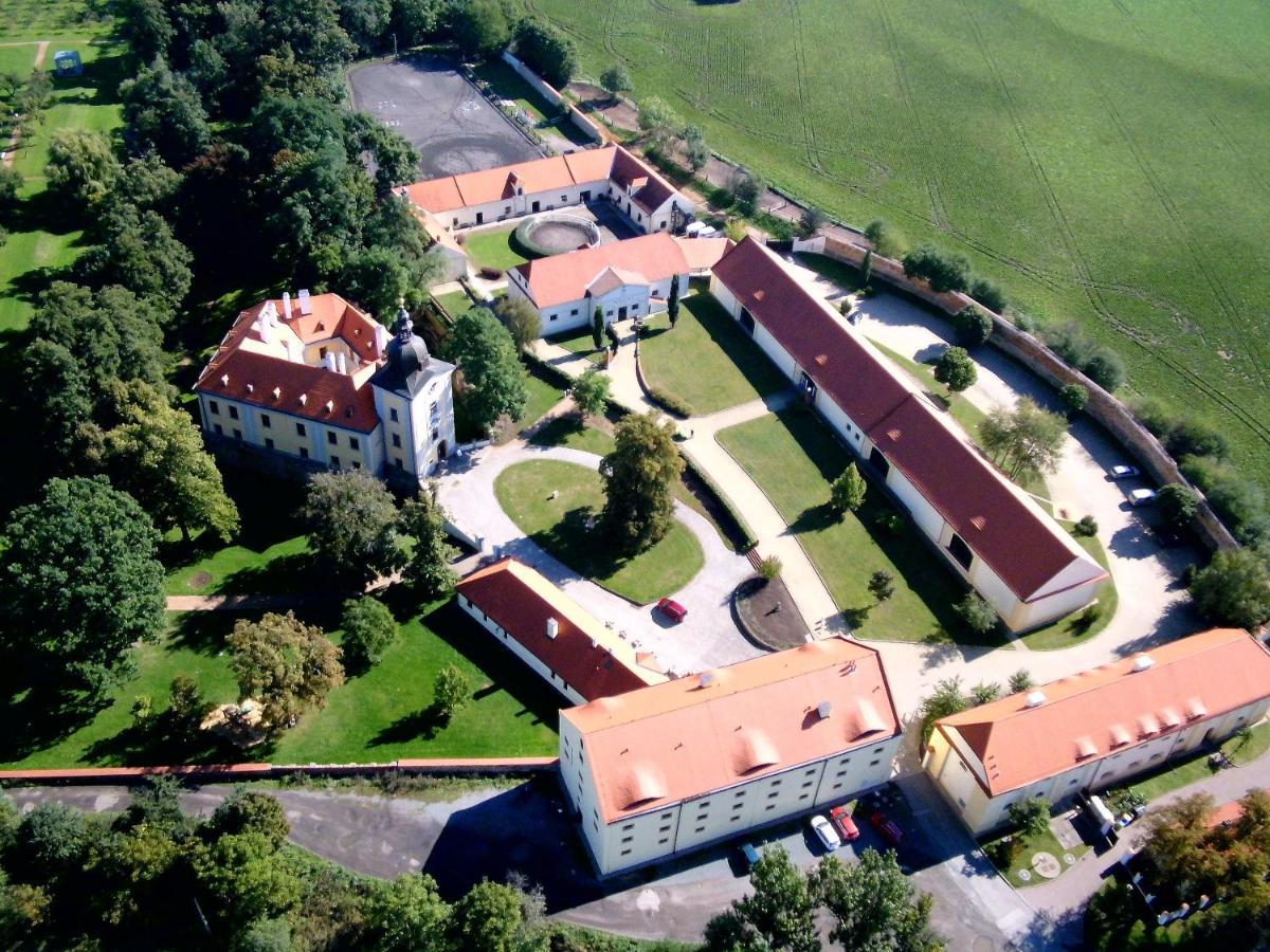 Pytloun Chateau Hotel Ctenice Praga Zewnętrze zdjęcie